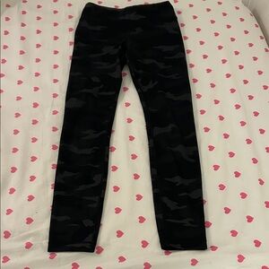 Athleta Kids Dark Camouflage Leggings